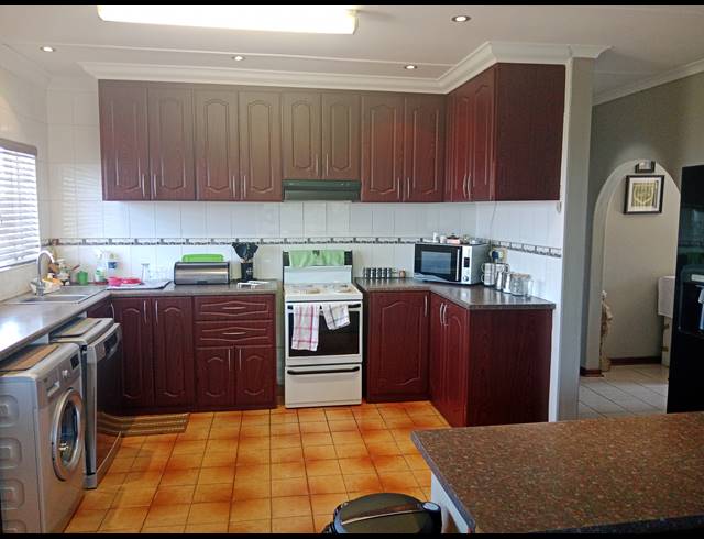 4 BEDROOM HOUSE FOR SALE IN NORTHDALE